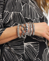 Chico's Women | Silver Textured Circle Stretch Bracelet SILVER