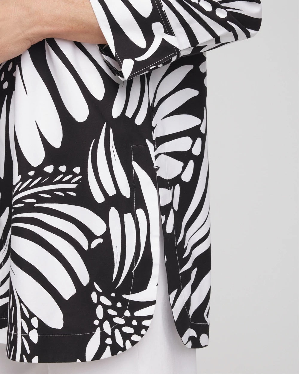 Chico's Women | No Iron™ Printed Palms Button Down Tunic BLACK
