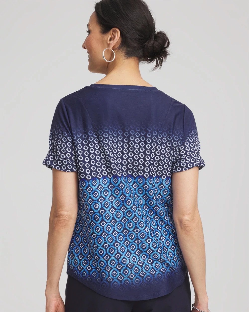 Chico's Women | Zenergy® Graphic Ombre V-Neck Tee RICH COBALT