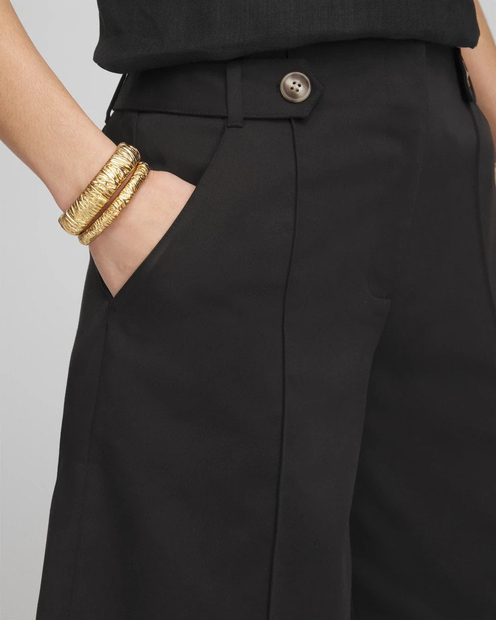 Chico's Women | Sateen Tab-Front A-line Shorts BLACK