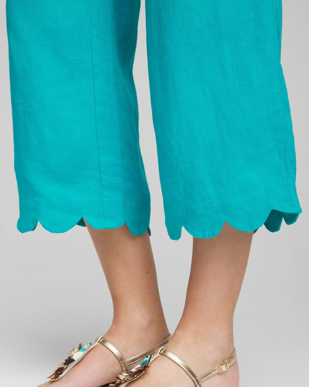 Chico's Women | Linen Scallop Hem Crop Pants SEASPRAY