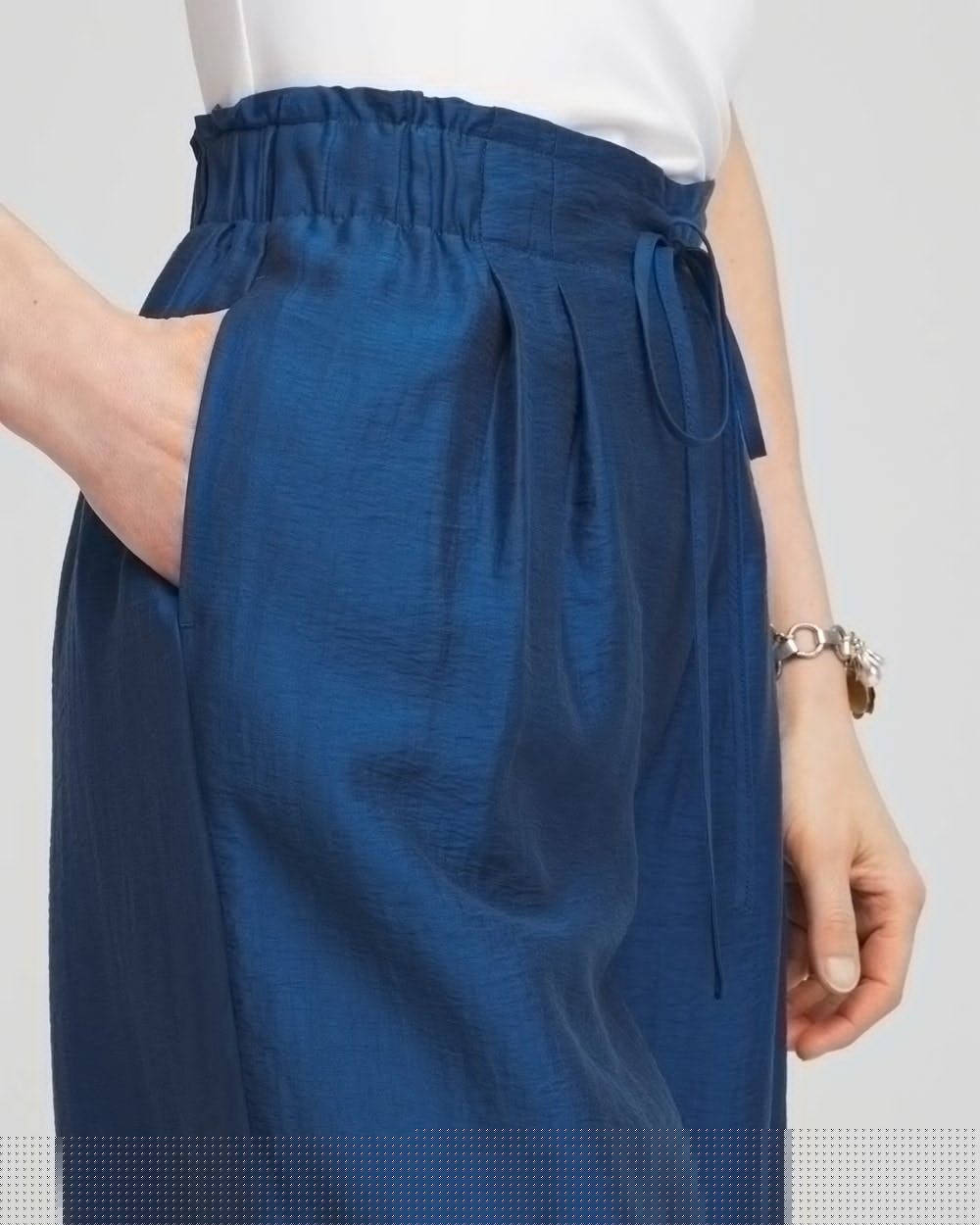 Chico's Women | Lightweight Wide Leg Cropped Pants SEAPORT