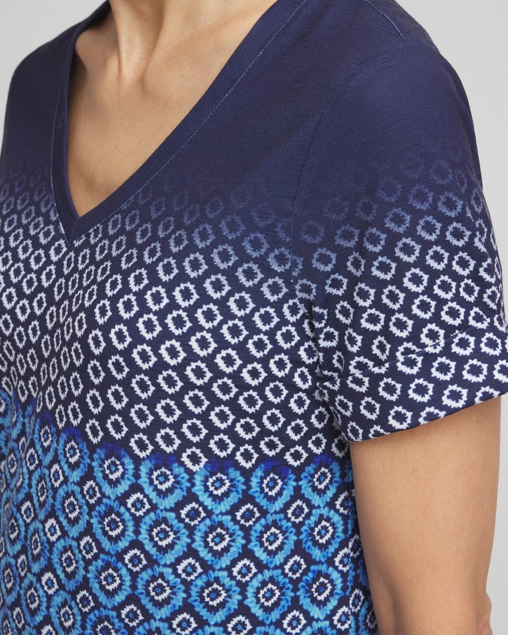 Chico's Women | Zenergy® Graphic Ombre V-Neck Tee