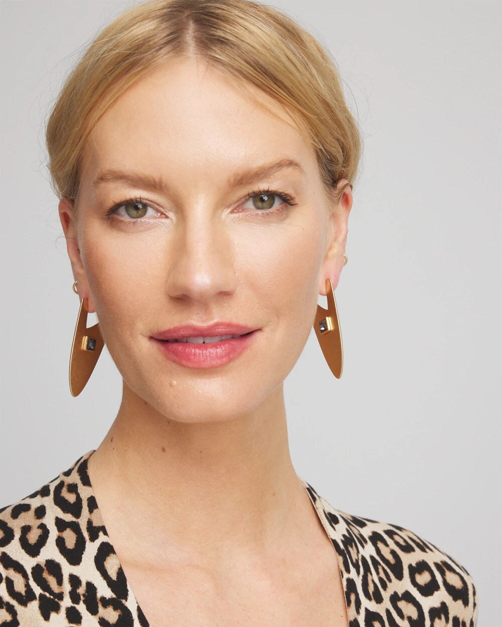 Chico's Women | Gold Triangle Linear Earrings GOLD